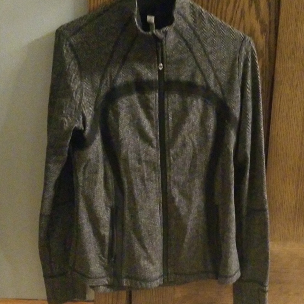 Lululemon zip up sweatshirt black/white/grey 12